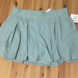 Lululemon Tennis Time Skirt size 12 NWT Silver Blue